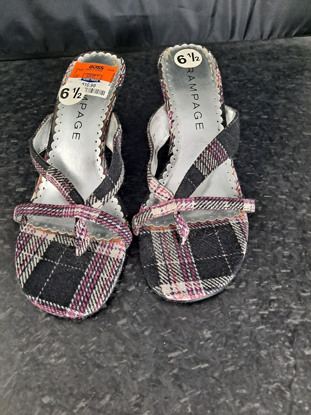 VINTAGE Y2K Rampage Women’s Black Plaid Slip-On Heels - Size 6.5 - Picture 10 of 11